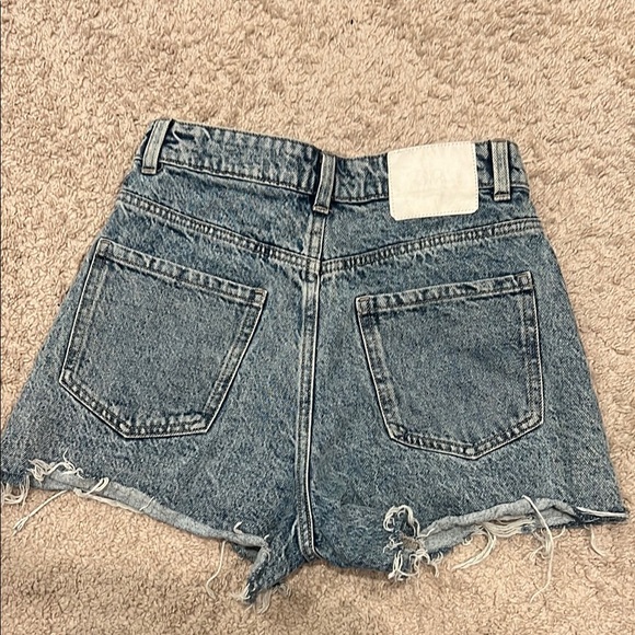 Zara Blue Jean Shorts with Distressed Details - Picture 3 of 3
